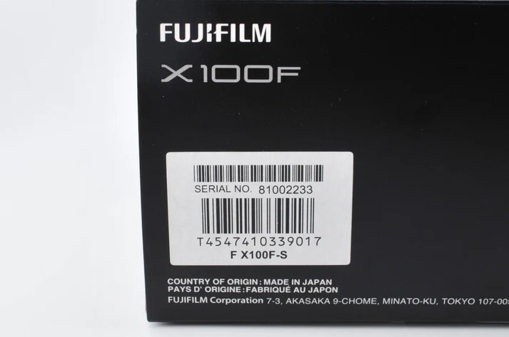Fujifilm X100F Silver Shutter count 10500 Mint - Image 12