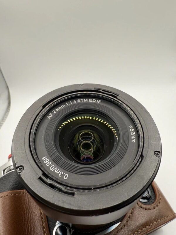 FUJIFILM X-T5 40 Silver W Viltrox 23mm F1.4 - Image 7